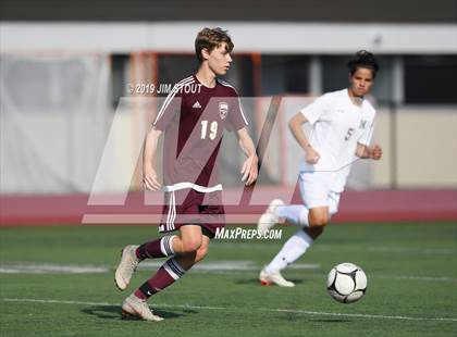 Thumbnail 3 in Harrison vs. Arlington B (White Plains Kickoff Classic) photogallery.