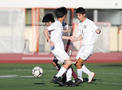 Thumbnail 2 in Harrison vs. Arlington B (White Plains Kickoff Classic) photogallery.