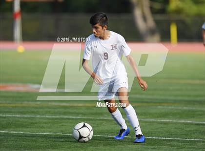 Thumbnail 2 in Harrison vs. Arlington B (White Plains Kickoff Classic) photogallery.