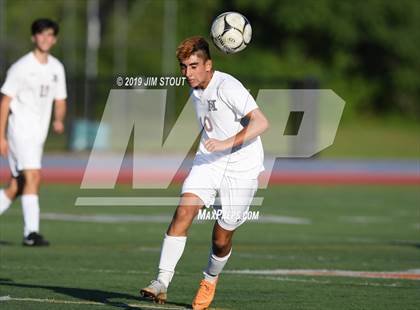 Thumbnail 2 in Harrison vs. Arlington B (White Plains Kickoff Classic) photogallery.