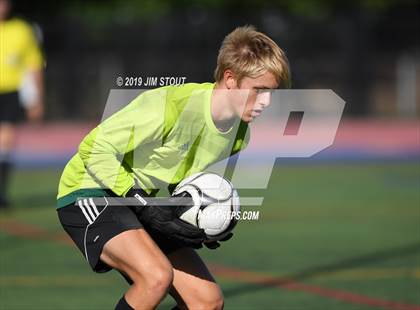 Thumbnail 1 in Harrison vs. Arlington B (White Plains Kickoff Classic) photogallery.