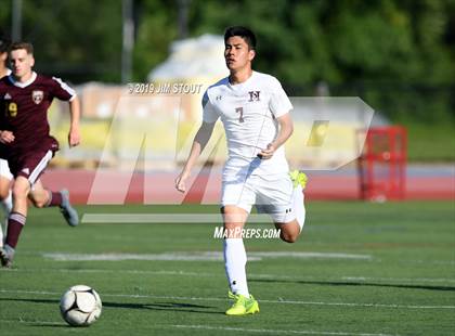 Thumbnail 2 in Harrison vs. Arlington B (White Plains Kickoff Classic) photogallery.
