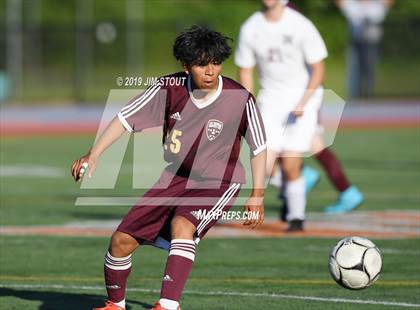 Thumbnail 2 in Harrison vs. Arlington B (White Plains Kickoff Classic) photogallery.