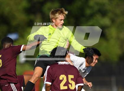 Thumbnail 3 in Harrison vs. Arlington B (White Plains Kickoff Classic) photogallery.