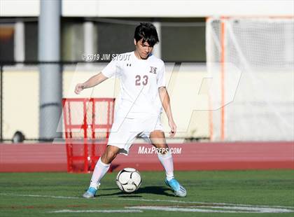 Thumbnail 2 in Harrison vs. Arlington B (White Plains Kickoff Classic) photogallery.