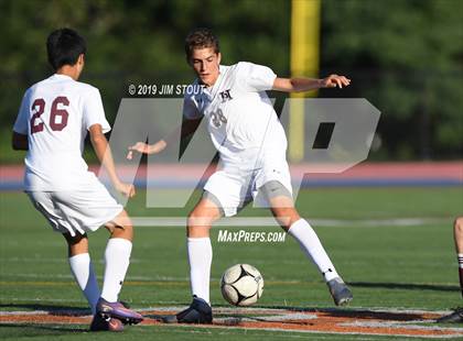 Thumbnail 2 in Harrison vs. Arlington B (White Plains Kickoff Classic) photogallery.