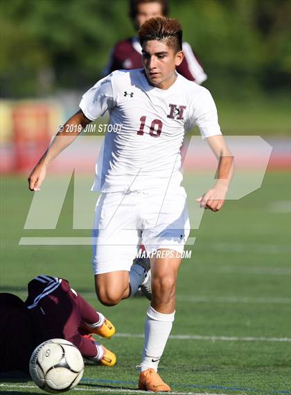 Thumbnail 3 in Harrison vs. Arlington B (White Plains Kickoff Classic) photogallery.