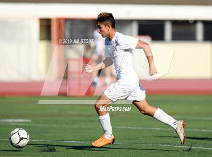 Thumbnail 1 in Harrison vs. Arlington B (White Plains Kickoff Classic) photogallery.