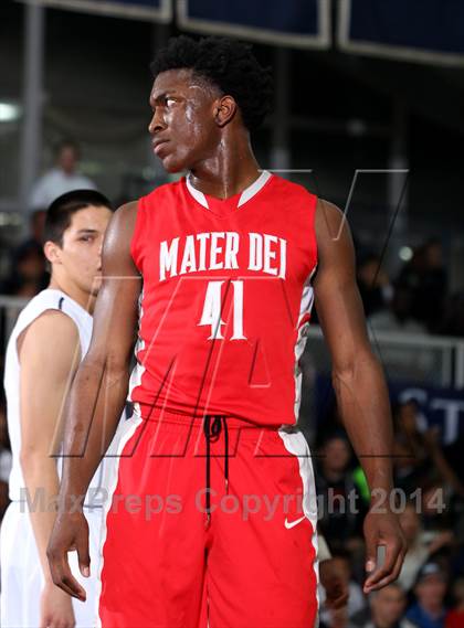 Thumbnail 3 in Mater Dei vs. St. John Bosco  photogallery.