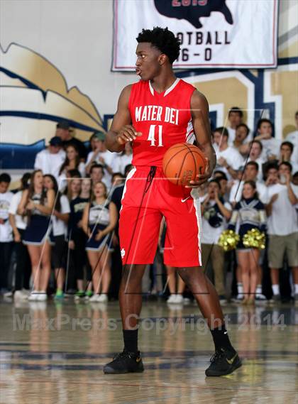 Thumbnail 2 in Mater Dei vs. St. John Bosco  photogallery.