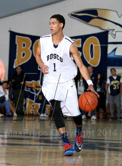 Thumbnail 2 in Mater Dei vs. St. John Bosco  photogallery.