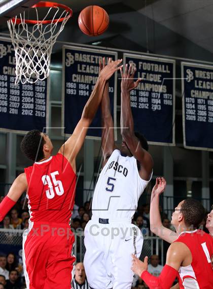 Thumbnail 2 in Mater Dei vs. St. John Bosco  photogallery.