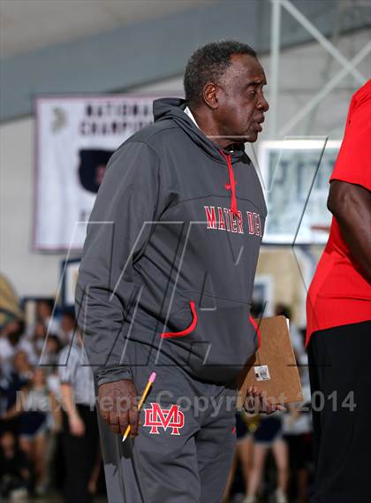 Thumbnail 3 in Mater Dei vs. St. John Bosco  photogallery.