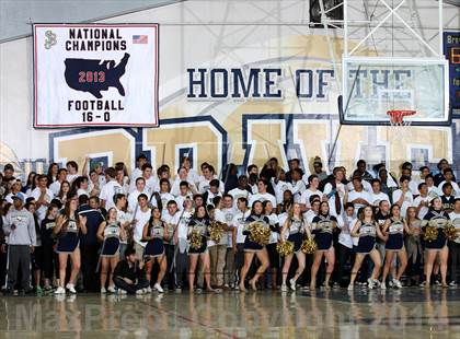 Thumbnail 1 in Mater Dei vs. St. John Bosco  photogallery.