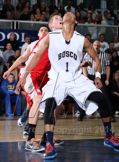 Thumbnail 2 in Mater Dei vs. St. John Bosco  photogallery.