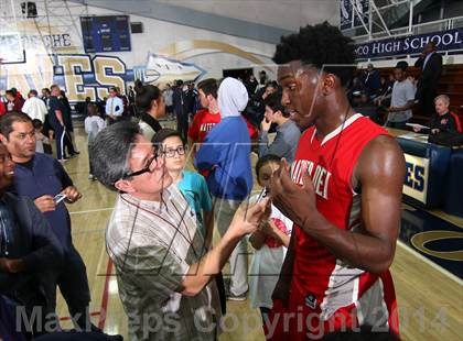 Thumbnail 3 in Mater Dei vs. St. John Bosco  photogallery.