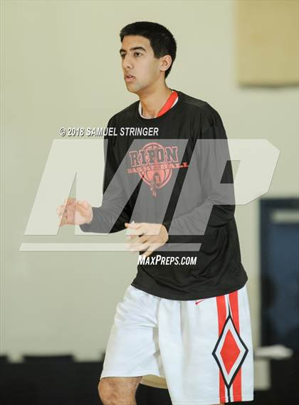 Thumbnail 2 in Ripon @ Freedom (Modesto Christian Holiday Hoops Classic) photogallery.