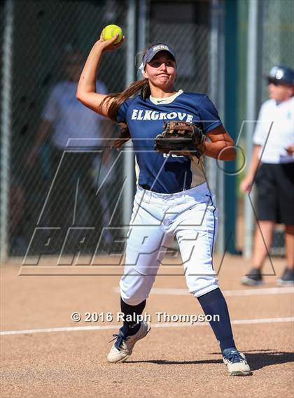 Thumbnail 2 in Elk Grove @ Sheldon photogallery.
