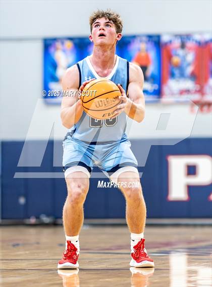 Thumbnail 3 in Oxford @ Lewisburg photogallery.