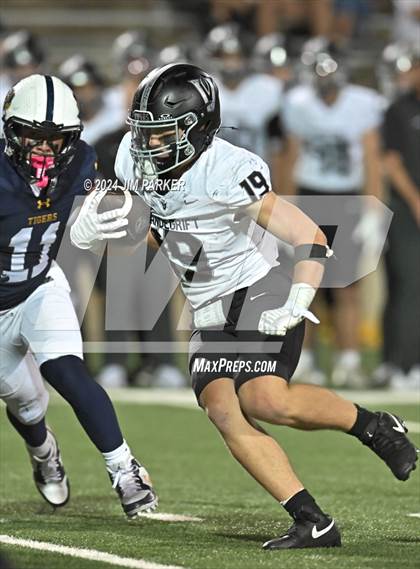Thumbnail 2 in Vandegrift @ Stony Point photogallery.