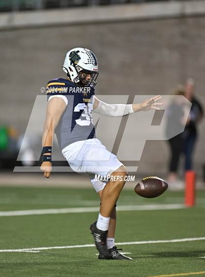 Thumbnail 3 in Vandegrift @ Stony Point photogallery.