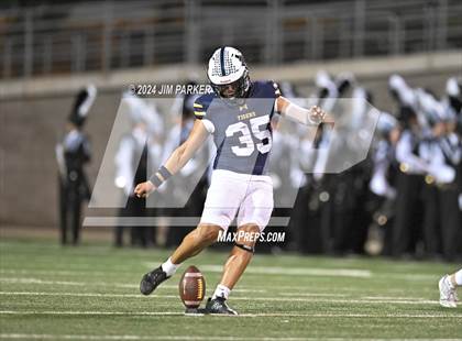 Thumbnail 3 in Vandegrift @ Stony Point photogallery.