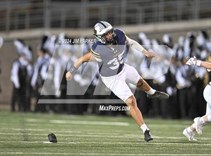 Thumbnail 2 in Vandegrift @ Stony Point photogallery.