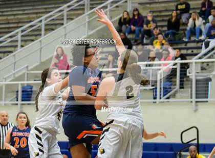 Thumbnail 1 in Brennan @ Brandeis photogallery.