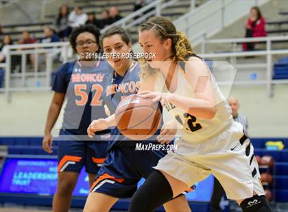 Thumbnail 2 in Brennan @ Brandeis photogallery.