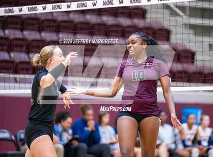 Thumbnail 1 in Sachse @ Wylie photogallery.