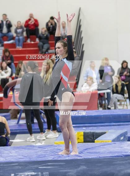 Thumbnail 2 in WIAA Classic 8 Conference (Beam) photogallery.