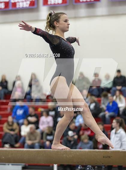 Thumbnail 1 in WIAA Classic 8 Conference (Beam) photogallery.