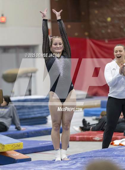 Thumbnail 1 in WIAA Classic 8 Conference (Beam) photogallery.