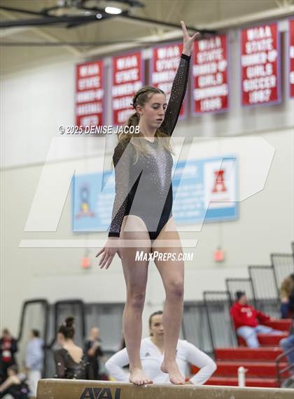 Thumbnail 1 in WIAA Classic 8 Conference (Beam) photogallery.