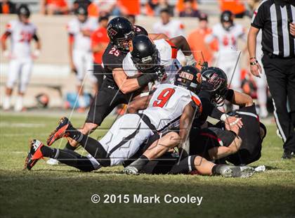 Thumbnail 1 in Rockwall vs. Lake Travis (UIL 6A Quarterfinal) photogallery.