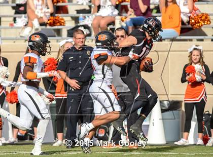 Thumbnail 3 in Rockwall vs. Lake Travis (UIL 6A Quarterfinal) photogallery.