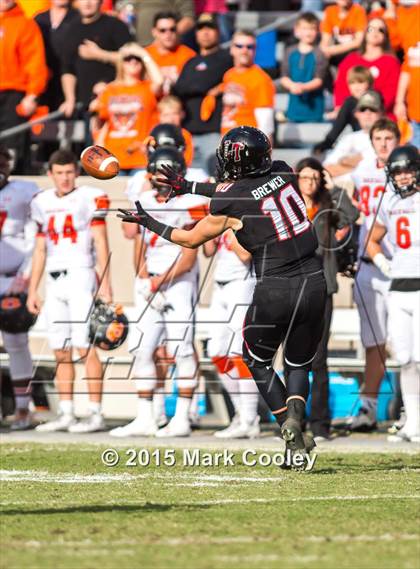 Thumbnail 2 in Rockwall vs. Lake Travis (UIL 6A Quarterfinal) photogallery.