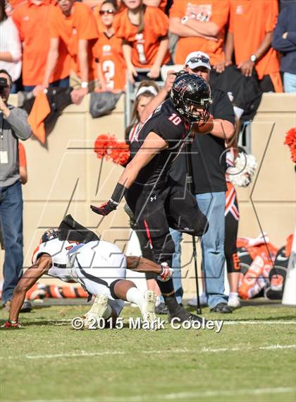 Thumbnail 3 in Rockwall vs. Lake Travis (UIL 6A Quarterfinal) photogallery.