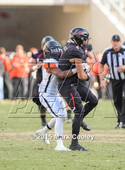 Thumbnail 3 in Rockwall vs. Lake Travis (UIL 6A Quarterfinal) photogallery.