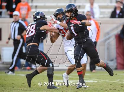 Thumbnail 2 in Rockwall vs. Lake Travis (UIL 6A Quarterfinal) photogallery.