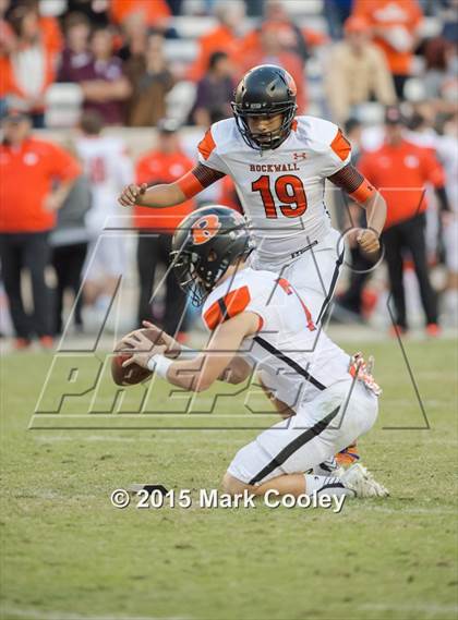 Thumbnail 2 in Rockwall vs. Lake Travis (UIL 6A Quarterfinal) photogallery.
