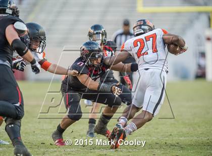 Thumbnail 2 in Rockwall vs. Lake Travis (UIL 6A Quarterfinal) photogallery.