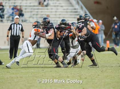 Thumbnail 2 in Rockwall vs. Lake Travis (UIL 6A Quarterfinal) photogallery.