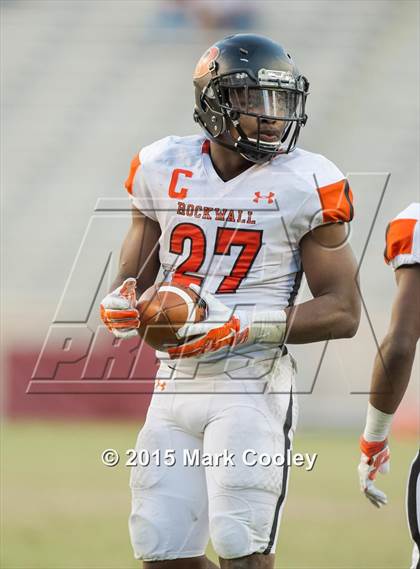 Thumbnail 1 in Rockwall vs. Lake Travis (UIL 6A Quarterfinal) photogallery.