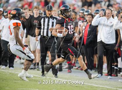 Thumbnail 2 in Rockwall vs. Lake Travis (UIL 6A Quarterfinal) photogallery.