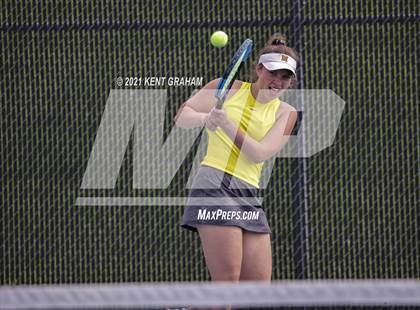 Thumbnail 2 in Hamilton Heights vs Noblesville (IHSAA Sectional Round1) photogallery.