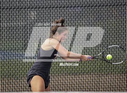 Thumbnail 1 in Hamilton Heights vs Noblesville (IHSAA Sectional Round1) photogallery.