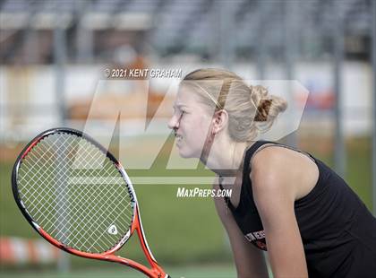 Thumbnail 3 in Hamilton Heights vs Noblesville (IHSAA Sectional Round1) photogallery.