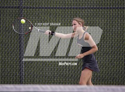 Thumbnail 2 in Hamilton Heights vs Noblesville (IHSAA Sectional Round1) photogallery.