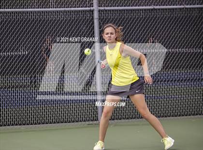 Thumbnail 3 in Hamilton Heights vs Noblesville (IHSAA Sectional Round1) photogallery.